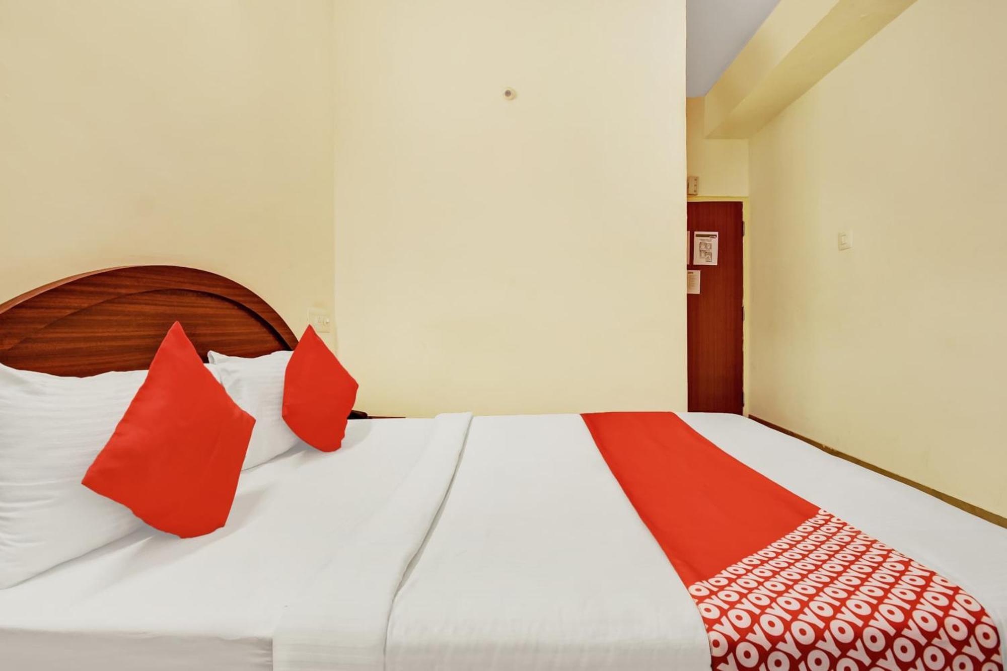 Hotel O K N Residency Yelahanka Eksteriør billede